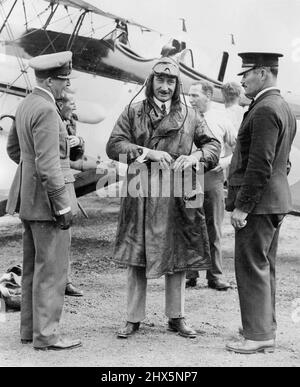 The New Air Chief A new photograph of Air Marshal Sir Geoffrey Salmon, whose appointment as Chief of the Air Staff of succeed his brother, Air Chief Marshal Sir John Salmon, was announced last month, taken after a flight at Northolt aerodrome. August 27, 1932. (Photo by London News Agency Photos Ltd.). Stock Photo