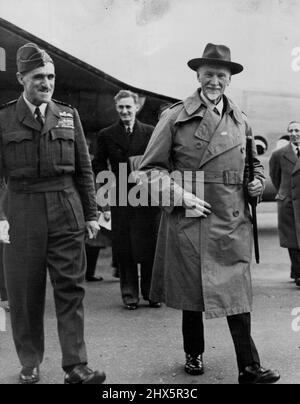 The latest picture of General Smuts, Prime Minister of South Africa, during his visit to London where he attended the Royal Wedding. November 25, 1947. (Photo by Reuterphoto). Stock Photo