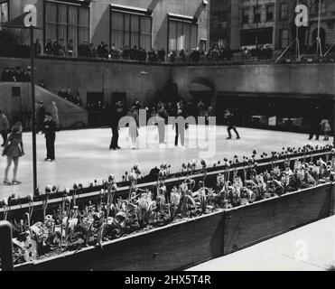 ***** Countries - USA - NY- Rockefeller Centre. July 12, 1946. (Photo by Wide World Photos). Stock Photo