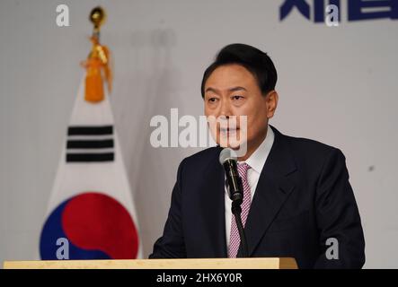 Seoul, South Korea. 10th Mar, 2022. President-elect Yoon Suk-yeol speaks during a press conference at the National Assembly Library in Seoul, South Korea, March 10, 2022. Yoon Suk-yeol of the main conservative opposition People Power Party won a narrow victory in the South Korean presidential election amid people's aspiration for transfer of power. Credit: James Lee/Xinhua/Alamy Live News Stock Photo