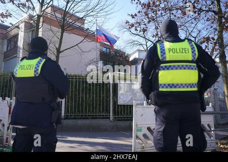 Hamburg, Germany. 10th Mar, 2022. Police officers stand for object protection in front of the Consulate General of Russia. Credit: Marcus Brandt/dpa/Alamy Live News Stock Photo