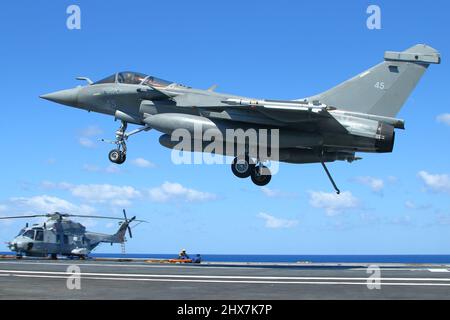 Rafale aircraft on the deck of an aircraft carrier, French Navy, FS Charles de Gaulle Stock Photo