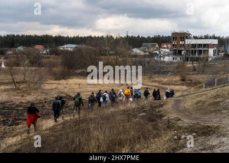 Irpin Ukraine 12th Jan 2019 An Ukrainian Solider Carries A Child 