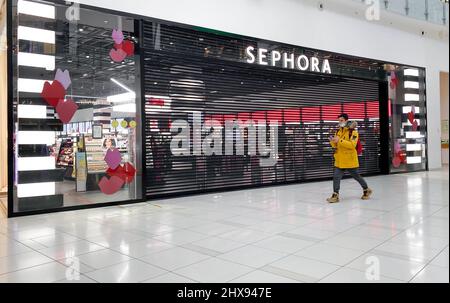 Sephora suspends activity in Russia