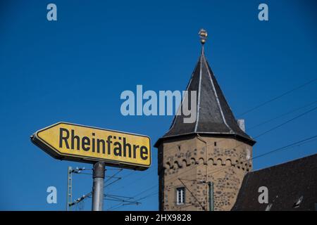 The German word 'Rhine ferry' on a road sign Stock Photo