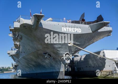 Intrepid Sea, Air & Space Museum, Pier 86, New York City, New York, USA Stock Photo