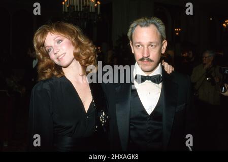 Frederic Forrest and Marilu Henner  at the 39th Annual Golden Globe Awards on January 30, 1982 at Beverly Hilton Hotel in Beverly Hills, California Credit: Ralph Dominguez/MediaPunch Stock Photo