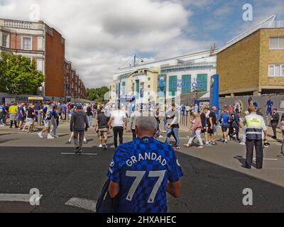 Fulham, London, UK14th August, 2021  Scenes around Stamford Bridge, the home of European Champions CHELSEA FOOTBALL CLUB, as the club stages it’s first game of the  2021/2022 season in the Premier League, against Crystal Palace FC. Stock Photo