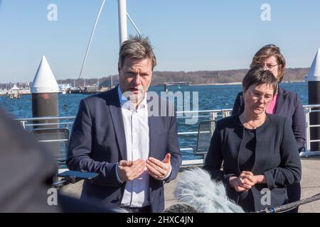 Kiel, 11. März 2022, Bundeswirtschaftsminister Dr. Robert Habeck zu Gesprächen bei Finanzministerin Monika Heinold in Kiel, Schleswig-Holstein Stock Photo