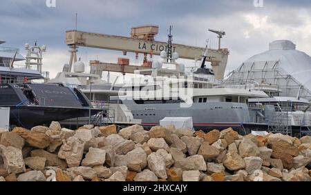 yacht abramovitch la ciotat