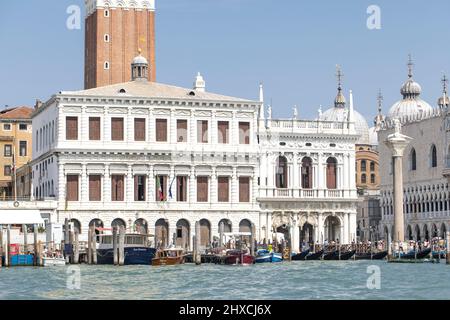Campanile di San Marco and Biblioteca Nazionale Marciana, Venice Stock Photo