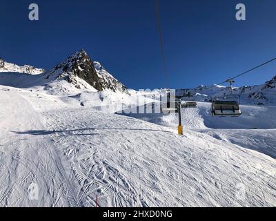 View from chairlift to Wurmkogel in Hochgurgl-Obergurgl ski resort, Gurgler Tal, Ötztal, winter landscape, nature, mountains, Hochgurgl, Tyrol, Austria Stock Photo