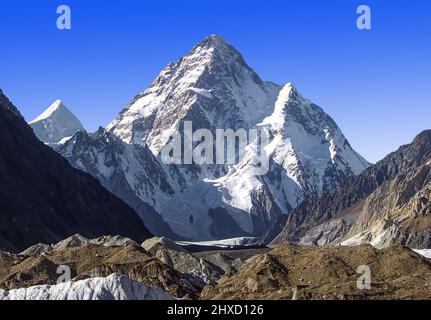 Majestic view of the K2, at 8,611 meters above sea level, is the second-highest mountain on Earth, after Mount Everest Stock Photo