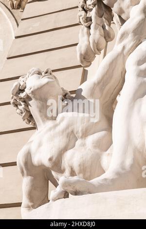 Hercules statues at entrance to Michaelertor from Innere Hofburg by Lorenzo Mattieli, Vienna, Austria Stock Photo