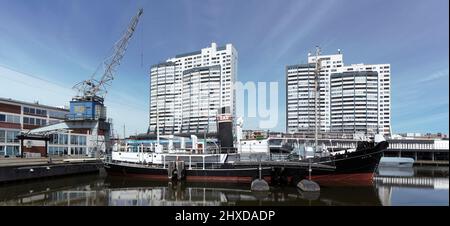 Columbus Center shopping mall and German Maritime Museum with museum ships in the museum harbor, Bremerhaven, Bremen, Germany, Europe Stock Photo