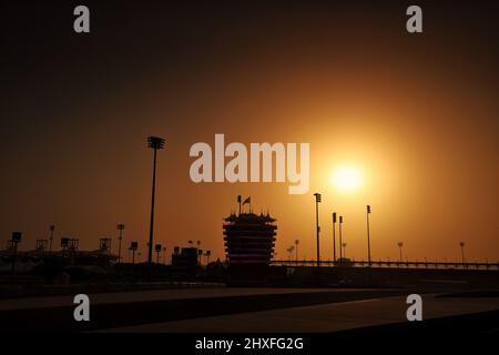 Sakhir, Bahrain. 12th Mar, 2022. Circuit atmosphere - sunset. Formula One Testing, Saturday 12th March 2022. Sakhir, Bahrain. Credit: James Moy/Alamy Live News Stock Photo