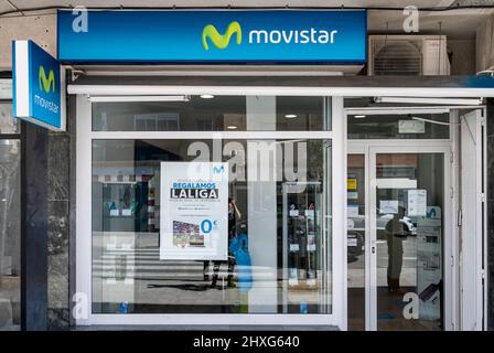 Alicante, Spain. 11th Mar, 2022. Spanish telecommunications brand owned by Telefonica and largest mobile phone operator, Movistar, store seen in Spain. (Photo by Xavi Lopez/SOPA Images/Sipa USA) Credit: Sipa USA/Alamy Live News Stock Photo