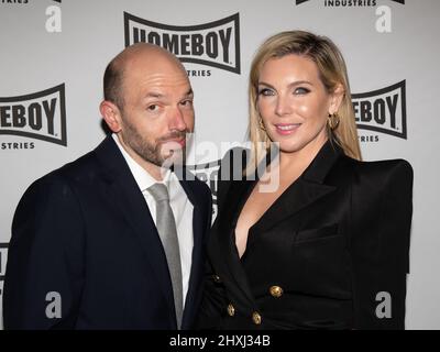 March 12, 2022, Los Angeles, California, USA: Paul Scheer and June Diane Raphael attend the 2022 Homeboy Industries Lo MÃ¡ximo Awards and Fundraising Gala. (Credit Image: © Billy Bennight/ZUMA Press Wire) Stock Photo