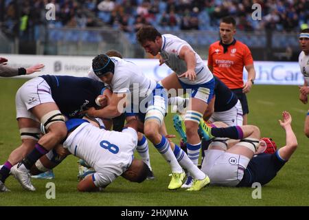 March 12, 2022, Rome, Lazio, Italy: Rome, Italy March 2022: Guinness Six Nations of rugby, scrum on the field of game Italian team wear withe shirt and with blue shirt Scotland, they fight for the ball. Scotland won 22-33  (Credit Image: © Pasquale Gargano/Pacific Press via ZUMA Press Wire) Stock Photo