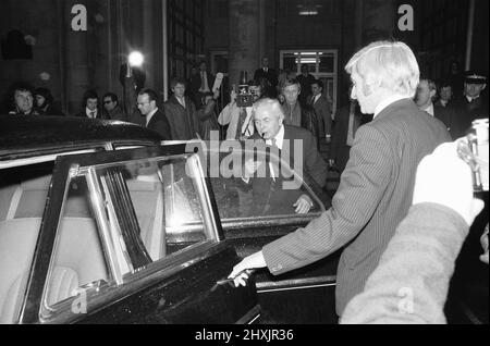 Harold Wilson (1916-1995) leaving the Ministry of Defence in London after announcing his resignation as Prime Minister. He had told his cabinet colleagues earlier in the day of his intention to step down.16th March 1976 Stock Photo