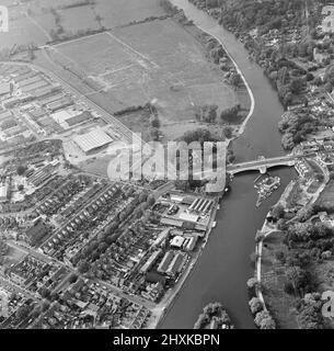 Aerial views of Reading, Berkshire. 26th October 1976. Stock Photo