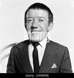 kenny-baker-actor-who-plays-