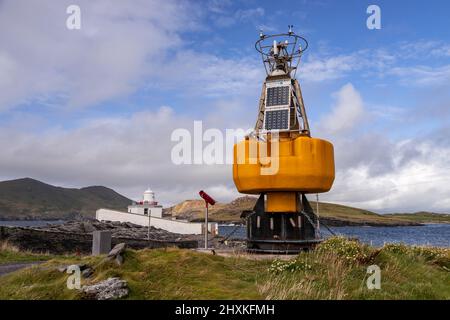 Valencia Island lighthouse on the Atlantic coast of County Kerry, Ireland Stock Photo