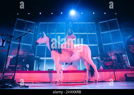 March 12, 2022: British singer / songwriter Sophie Ellis-Bextor performs a sold out show at the Sheffield City Hall on her 'Kitchen Disco' UK Tour 2022. Sophie was also accompanied by her husband on the bass guitar and brother on the drums. (Credit Image: © Myles Wright/ZUMA Press Wire) Stock Photo