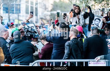 Austin, Texas, USA. 12th Mar, 2022. Austin, Texas. The Lost City cast attend a screening of their film. Daniel Radcliffe poses with fans pre screening. (Credit Image: © Sandra Dahdah/ZUMA Press Wire) Stock Photo