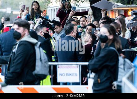 Austin, Texas, USA. 12th Mar, 2022. Austin, Texas. The Lost City cast attend a screening of their film. Daniel Radcliffe poses with fans pre screening. (Credit Image: © Sandra Dahdah/ZUMA Press Wire) Stock Photo