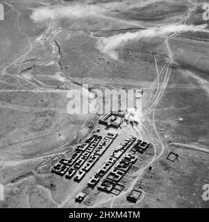 Royal Air Force Operations in the Middle East and North Africa, 1939-1943. The fort at Rutbah, Iraq, under attack from Bristol Blenheim Mark IVs of No. 84 Squadron RAF Detachment, based at H4 landing ground in Transjordan Stock Photo