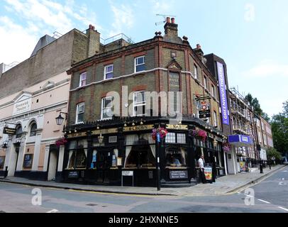 Greenwich - London, England, UK - July 1, 2014: Yeolde Rose & Crown No.1 Pub. Stock Photo