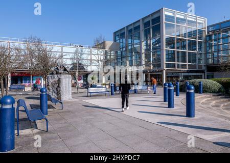 The Central Milton Keynes shopping area is a regional shopping centre located in Milton Keynes, Buckinghamshire, England  Large indoor mall with mostl Stock Photo