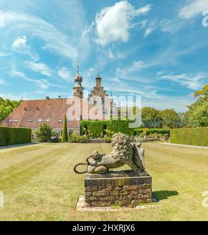 Castle called Poptaslot, the garden, Marsum,  Friesland, Netherlands *** Local Caption ***  castle, field, meadow, trees, summer, Stock Photo