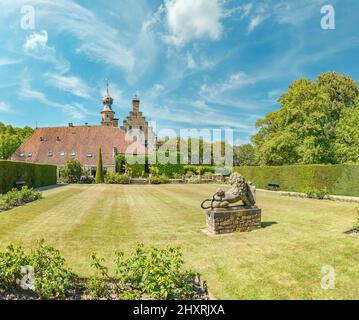 Castle called Poptaslot, the garden, Marsum,  Friesland, Netherlands *** Local Caption ***  castle, field, meadow, trees, summer, Stock Photo