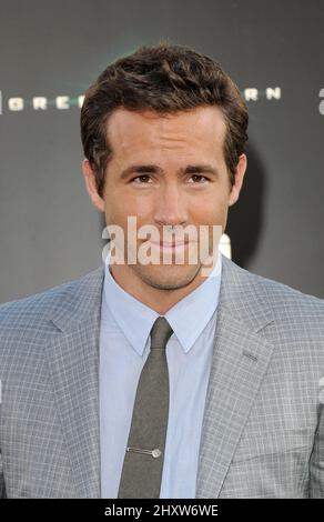 Ryan Reynolds at the 'Green Lantern' Los Angeles Premiere, held at Grauman's Chinese Theatre, Hollywood, California. Stock Photo