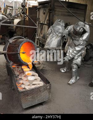 Casting of the bronze Actor, the Screen Actors Guild Awards statuette at the American Fine Arts Foundry Stock Photo