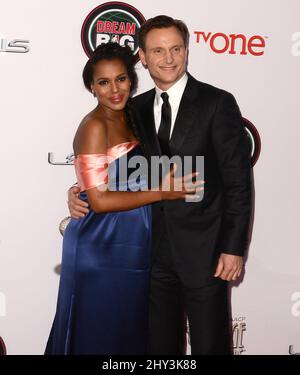 Kerry Washington Tony Goldwyn attending the 45th NAACP Image Awards