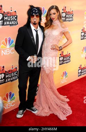 Nikki Sixx & Courtney Bingham Sixx arriving at the 2015 iHeartRadio