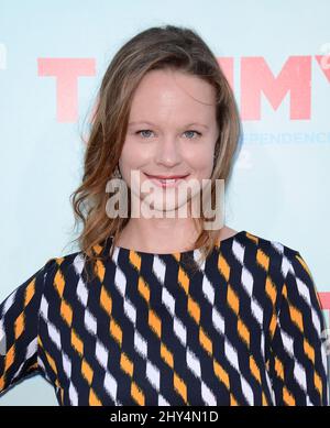 Thora Birch Los Angeles Premiere of 'Revolutionary Road' held at the