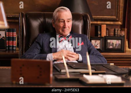 THE DROPOUT Sam Waterston as George Schultz Old White Men