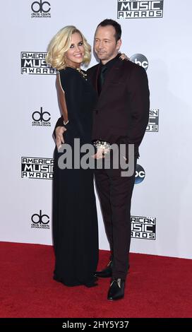 Jenny McCarthy Donnie Wahlberg attending the American Music Awards