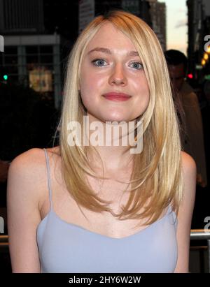 Dakota Fanning attending the 'Effie Gray' New York Premiere Stock Photo