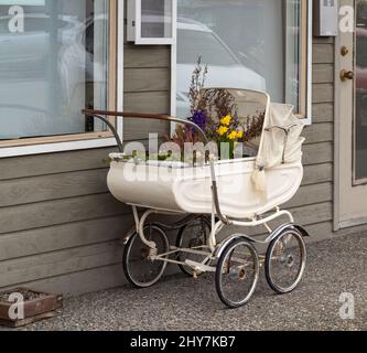 Old fashioned online baby prams