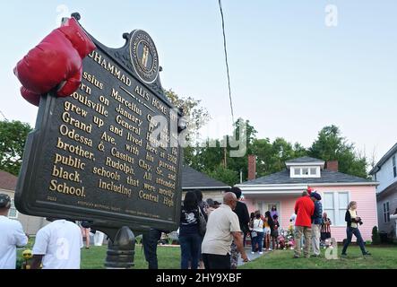 June 9, 2016 Louisville, KY. Muhammad Ali's Childhood Home Historical marker at boxing legend Muhammad Ali's childhood home at 3302 Grand Ave. Stock Photo