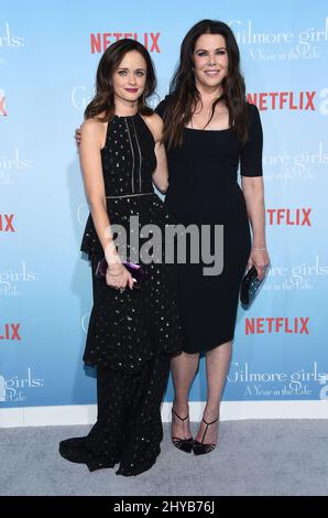 Alexis Bledel and Lauren Graham arrives at the Premiere Of Netflix's ''Gilmore Girls: A Year In The Life'' held at the Regency Bruin Theatre, Los Angeles, 18th November 2016 Stock Photo