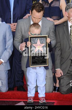 Chris Pratt, Jack Pratt at the Hollywood Walk Of Fame Star Ceremony held in front of El Capitan Theatre Stock Photo