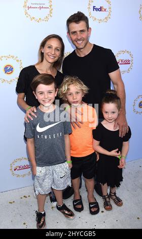 Joey McIntyre, Barrett Williams, Rhys McIntyre, Kira McIntyre, Griffin ...