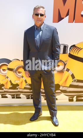 Steve Carell attending the "Despicable Me 2" premiere held at Universal