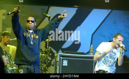 February 18, 2005 Anaheim, Ca. Chester Bennington of Linkin Park & Jay-Z 'Music For Relief: Rebuilding South Asia' Benefit Concert Held At The Arrowhead Pond Stock Photo